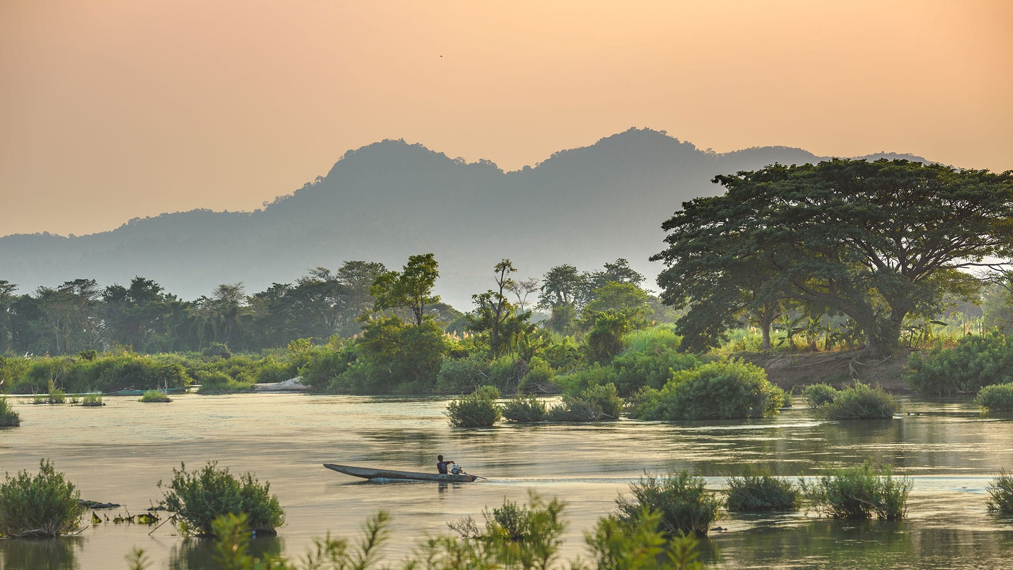 4000 Islands Laos River View 4000 islands river and mountain view in Laos