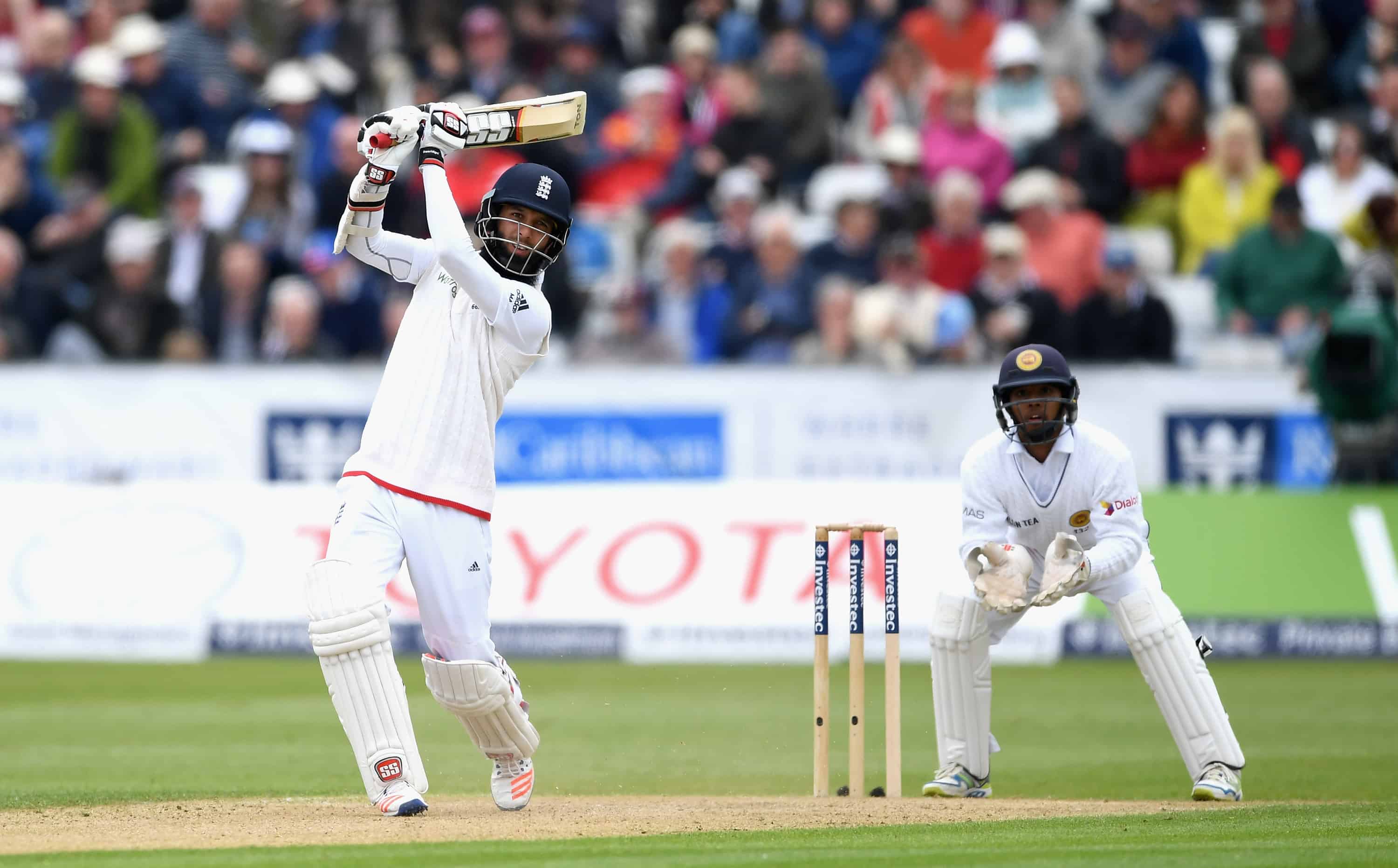 ali England cricketer batting