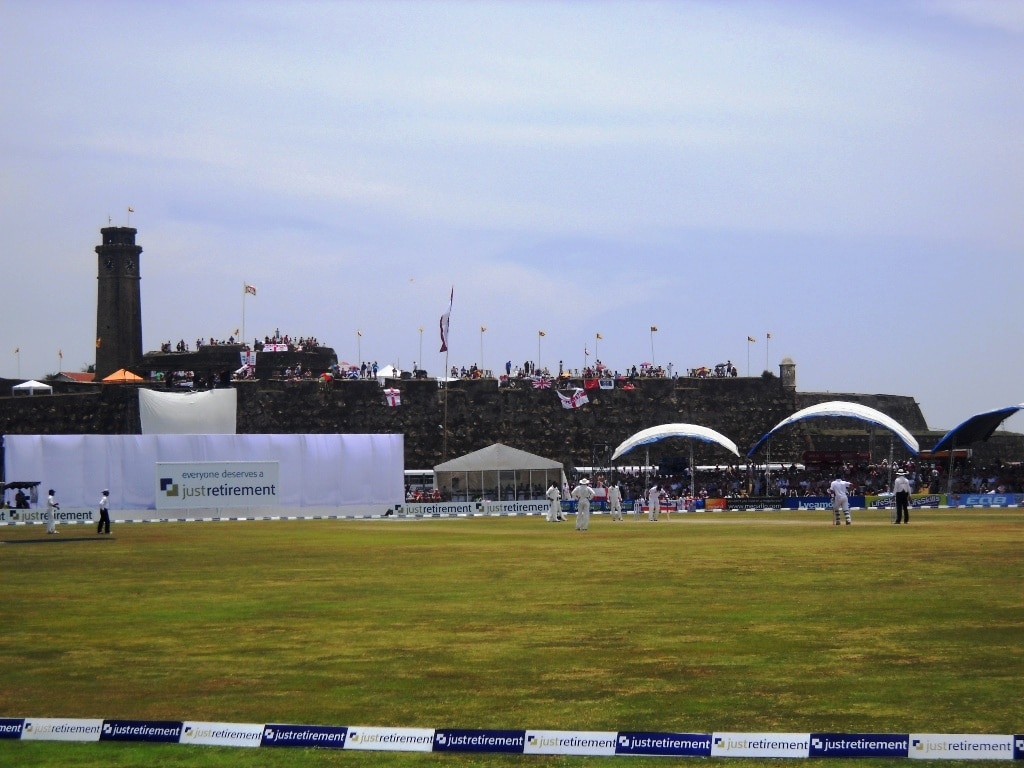 Sri_Lanka_vs_England_Cricket_Galle_Wikipedia Galle cricket stadium with the fort in the background