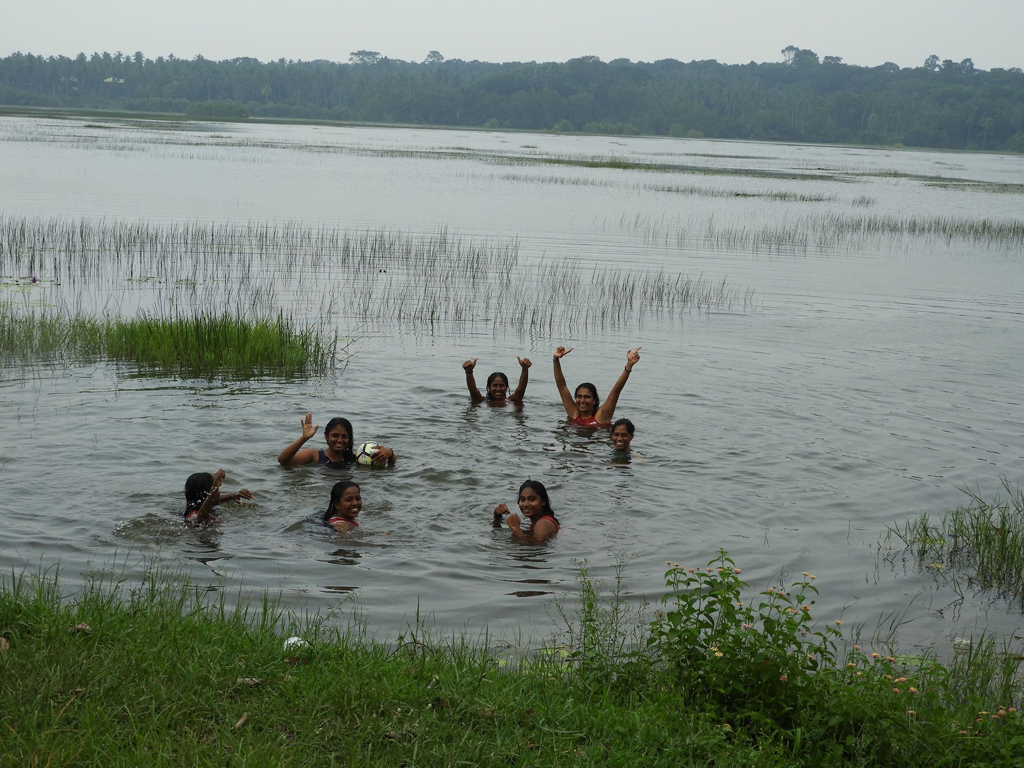 Family swimming in Sri Lanka Family swimming in Sri Lanka