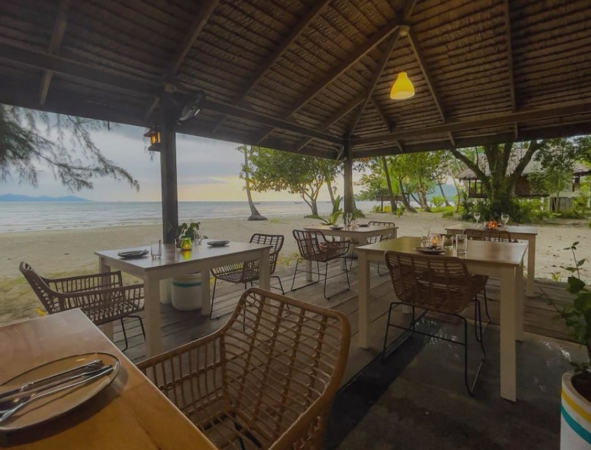 restaurant