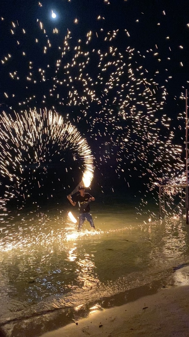 Fireshows in Thailand Fireshows in Thailand
