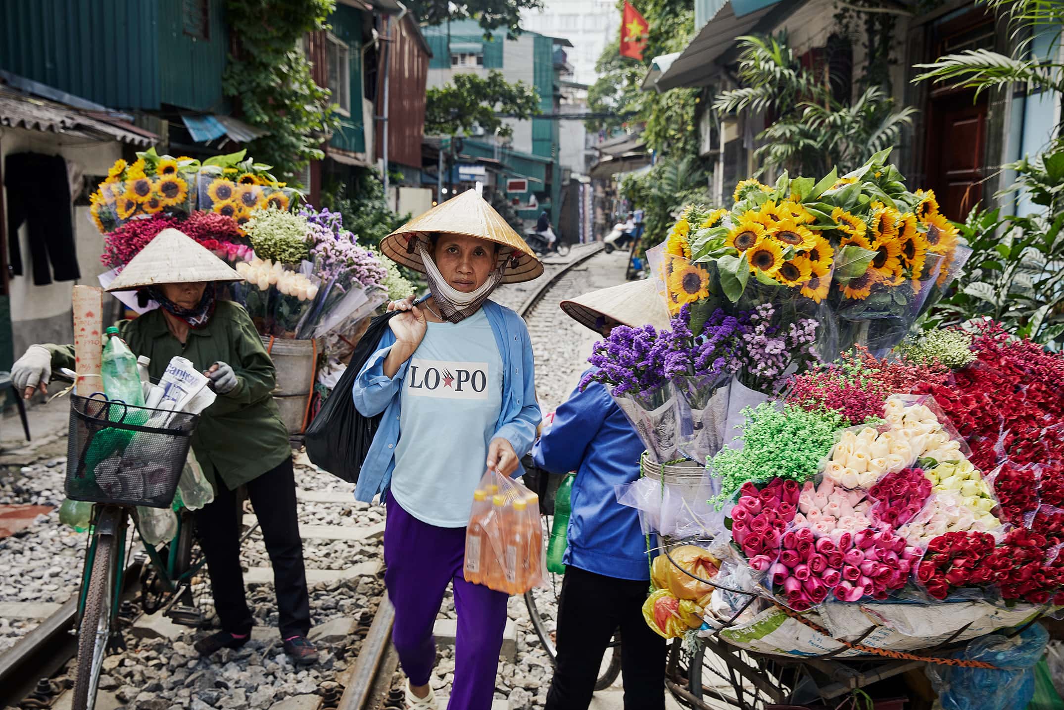 Vietnam - Flower Ladies