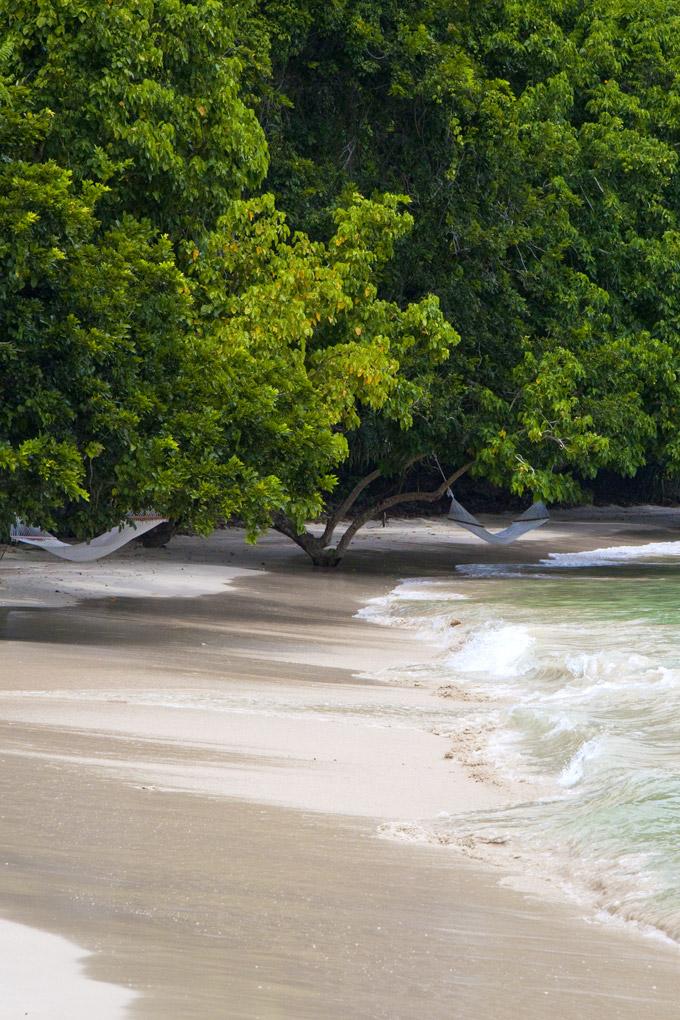 Borneo holidays with <span class="indend">a touch of adventure</span>