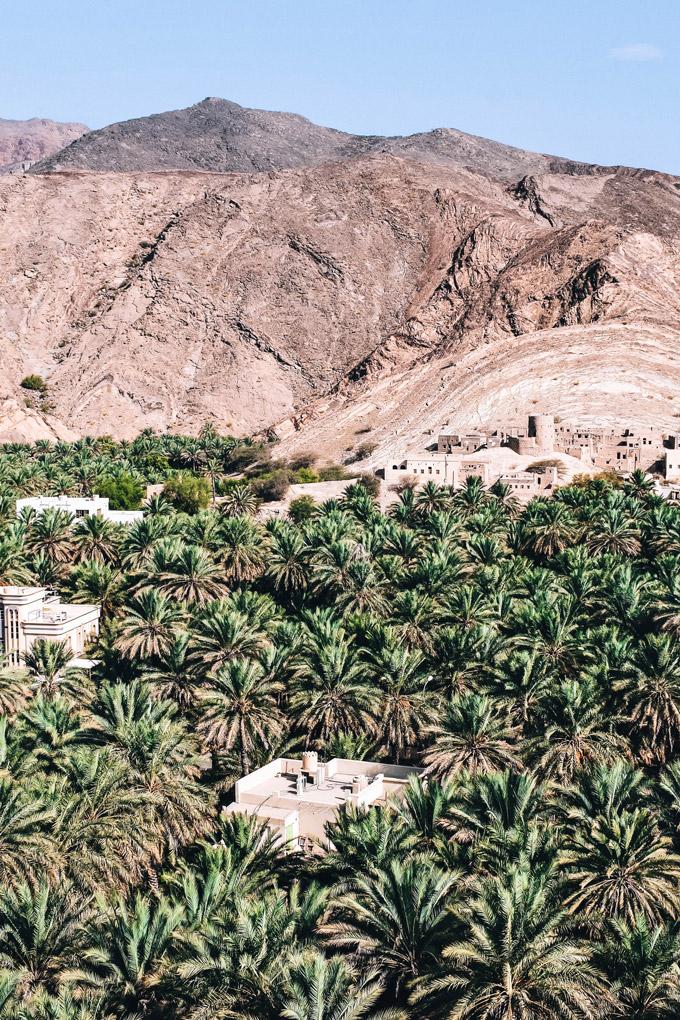 <h3>WHEN TO GO <span class="indend">TO OMAN</span></h3>